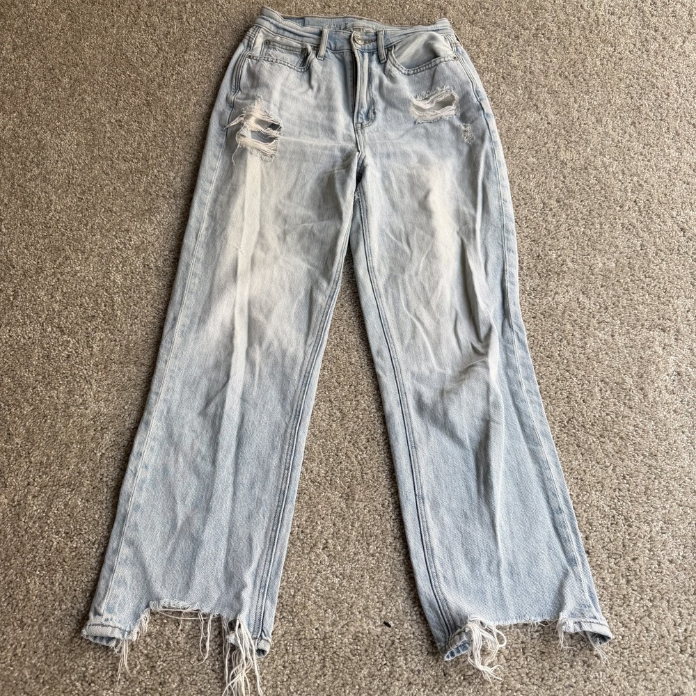 American Eagle Outfitters Mom Jeans Womens 4 Light Wash Blue Distressed Denim